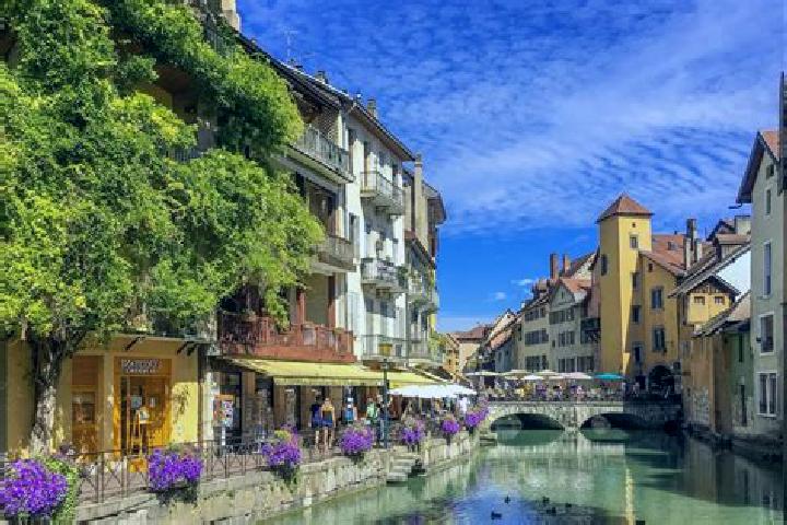 Ava, 20 — Escort in Ustaritz, France
