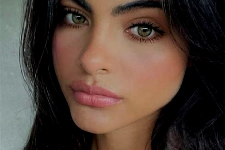 Ava, 21, a black hazel-eyed middle eastern companion based in Acharavi. Offering Fetish, A-Level, GFE. Available for incall and outcall, day and evening dates.
