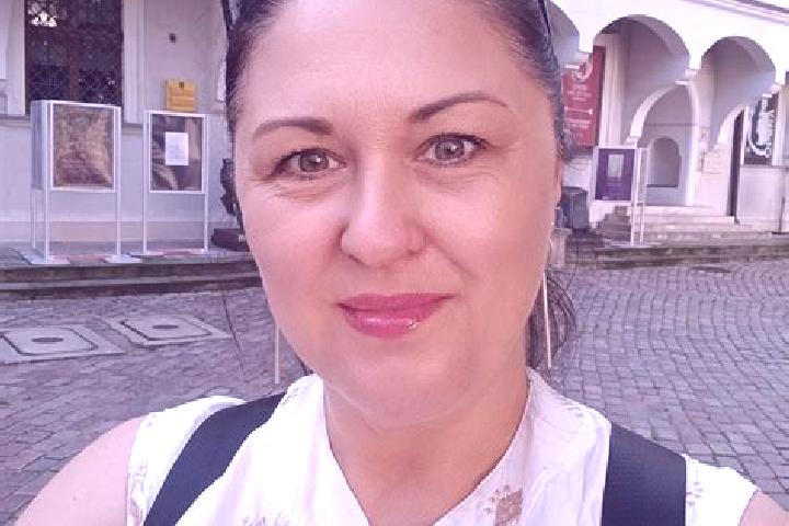 Ava, 21 — Escort in Insko, Poland