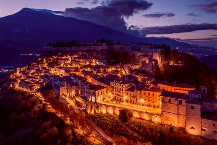 Ava, 21 — Escort in Montemurlo, Italy