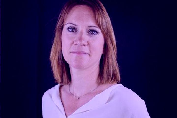 Ava, 21 — Escort in Neuflize, France