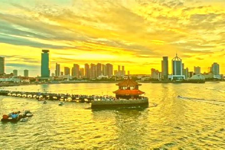 Ava, 21 — Escort in Qingdao, China