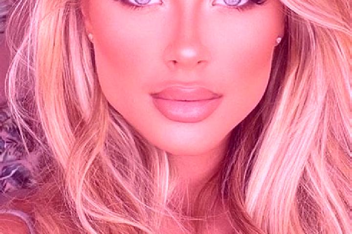 Ava, 22, a blonde hazel-eyed latina companion based in Cornuda. Offering Roleplay, Girlfriend Experience, CIM. Available for incall and outcall, overnight bo...