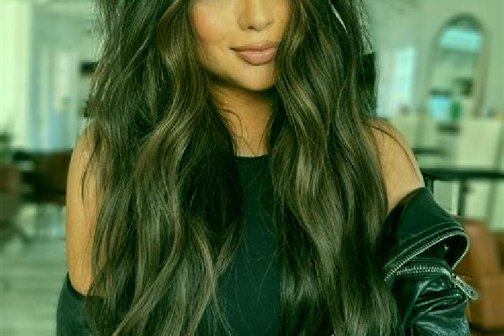 Ava, 22, a brunette dark-eyed asian companion based in Porlock. Offering Roleplay, Girlfriend Experience, Party Girl, Tantra. Available for incall and outcal...