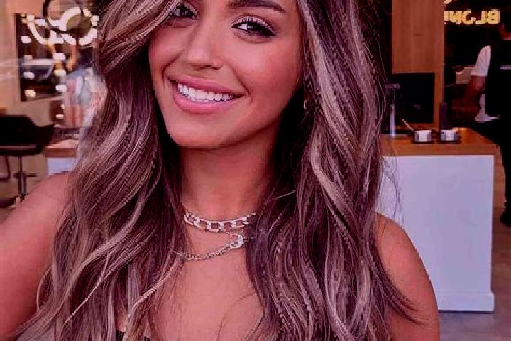 Ava, 22, a dark blonde dark-eyed caucasian companion based in Blato. Offering OWO, Dinner Date, Couples. Available for incall and outcall, overnight bookings...
