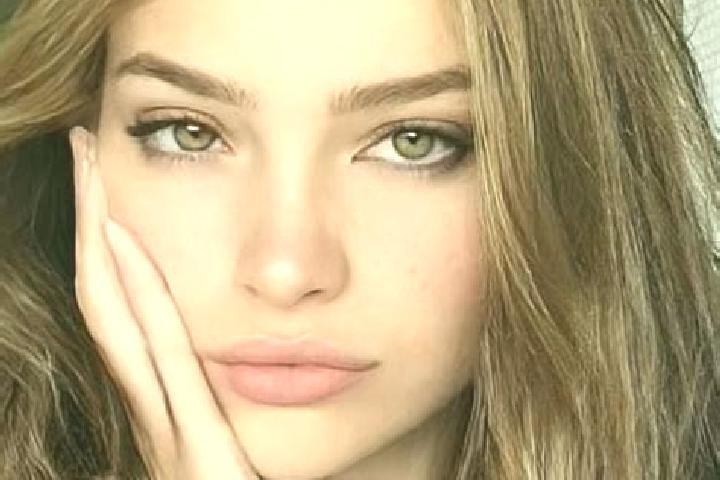 Ava, 22, a dark blonde hazel-eyed slavic companion based in Muris. Offering OWO, GFE, A-Level, Tantra. Available for incall and outcall, overnight bookings a...