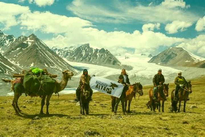 Ava, 22 — Escort in Altai, Mongolia