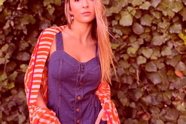 Ava, 22 — Escort in Haedo, Argentina
