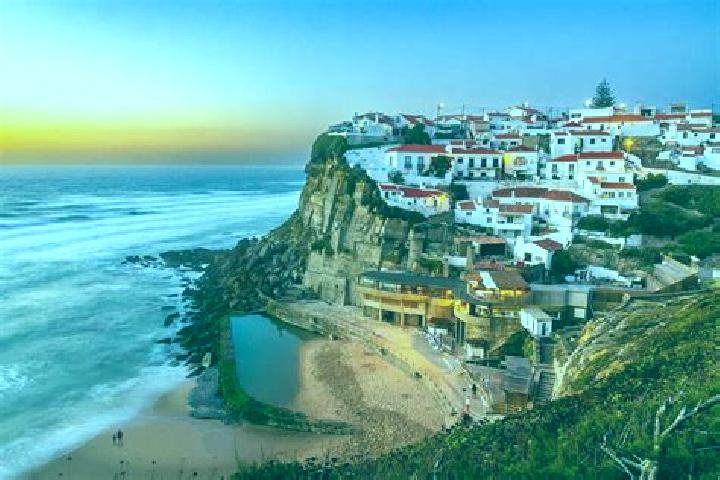 Ava, 22 — Escort in Madalena do Mar, Portugal