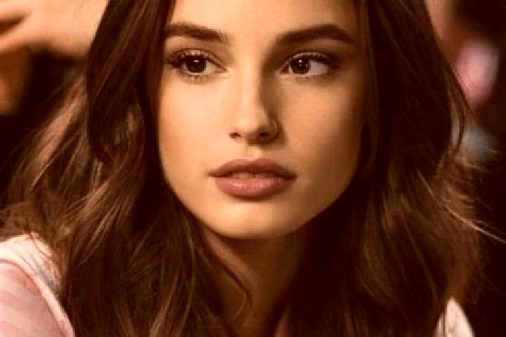Ava, 23, a brunette brown-eyed indian companion based in Palma Soriano. Offering Tantra, OWO, Girlfriend Experience, Roleplay, Party Girl. Available for inca...