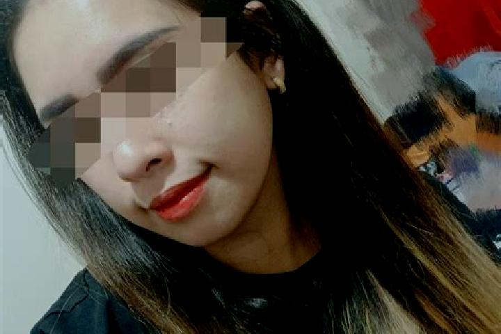 Ava, 23, a red dark-eyed mixed companion based in Kampong Tajar. Offering BDSM, Couples, 69. Available for incall and outcall, overnight bookings available.