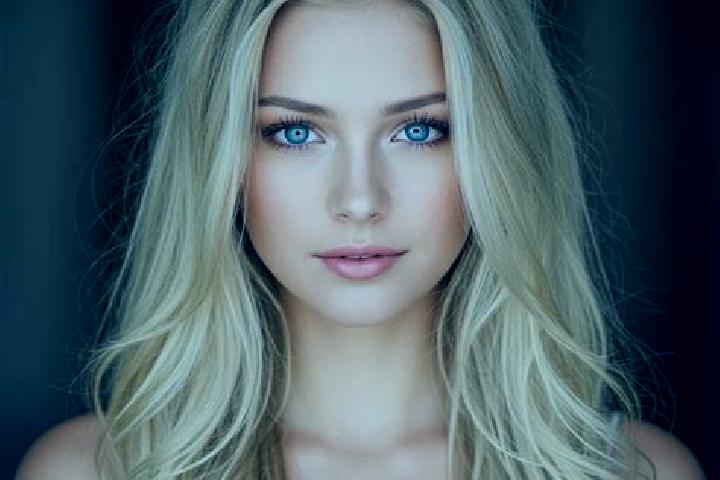 Ava, 23, a red grey-eyed mixed companion based in Dios Padre. Offering Girlfriend Experience, Couples, BDSM. Available for incall and outcall, overnight book...
