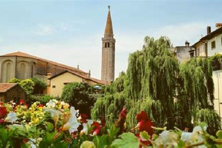 Ava, 23 — Escort in Cavolano-Schiavoi, Italy