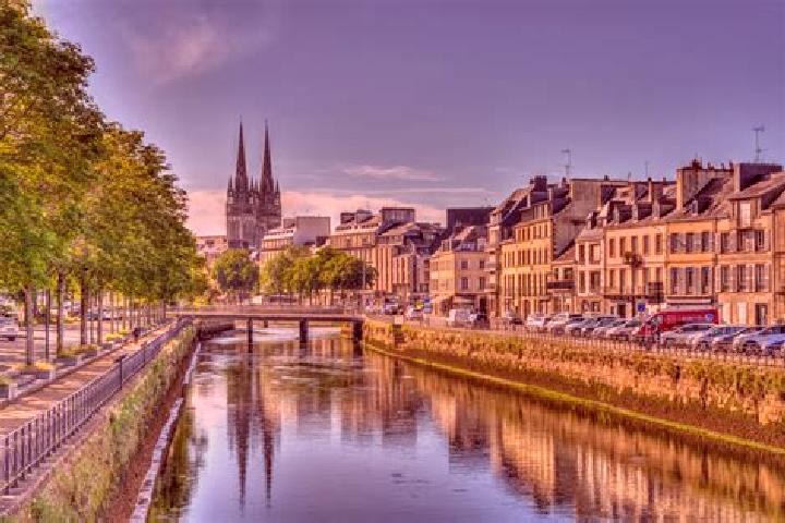 Ava, 23 — Escort in Quimper, France