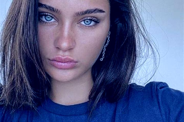 Ava, 24, a brunette blue-eyed indian companion based in Badesi. Offering Girlfriend Experience, Travel Companion, CIM, Deep French Kissing, Fetish. Available...