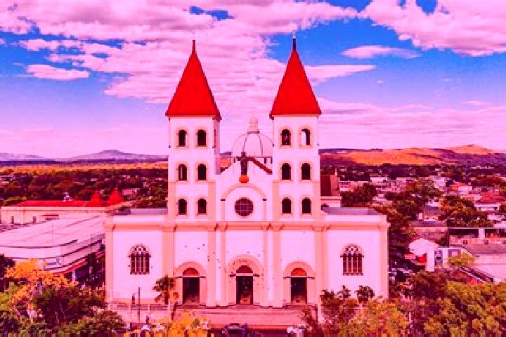 Ava, 24 — Escort in Candelaria de La Frontera, El Salvador