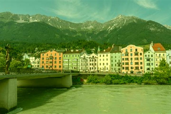 Ava, 24 — Escort in Trahuetten, Austria