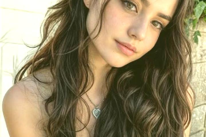 Ava, 25, a auburn hazel-eyed mediterranean companion based in Safolo. Offering BDSM, A-Level, Massage, CIM. Available for incall and outcall, day and evening...