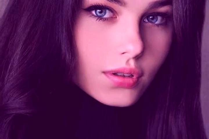Ava, 25, a black grey-eyed slavic companion based in Poldokhtar. Offering Fetish, Erotic Massage. Available for incall and outcall, day and evening dates.