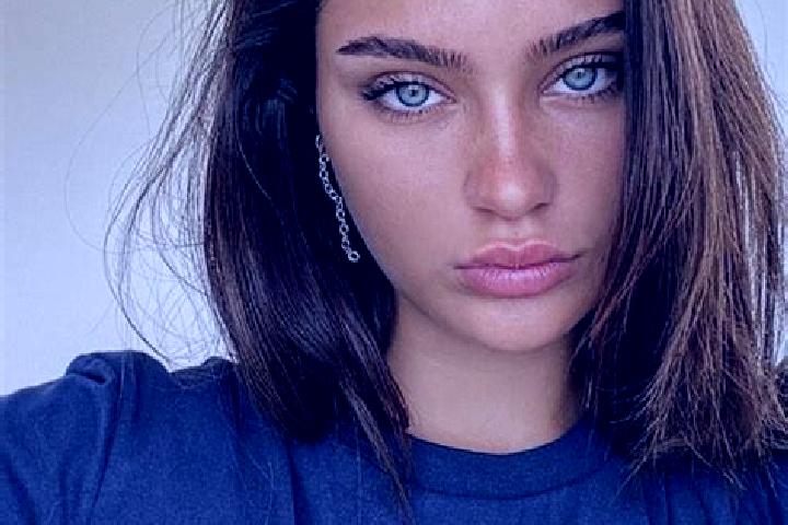 Ava, 25, a brunette dark-eyed middle eastern companion based in Limushan. Offering Deep French Kissing, Duos, Dinner Date, Domination. Available for incall a...