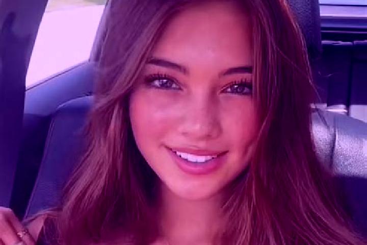 Ava, 25, a brunette grey-eyed mixed companion based in Cruz da Legua. Offering Overnight, GFE, 69. Available for incall and outcall, day and evening dates.