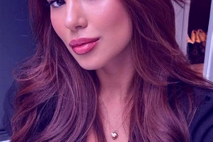 Ava, 25, a chestnut dark-eyed latina companion based in Teonthar. Offering A-Level, Striptease, GFE, Domination, Duos. Available for incall and outcall, day ...