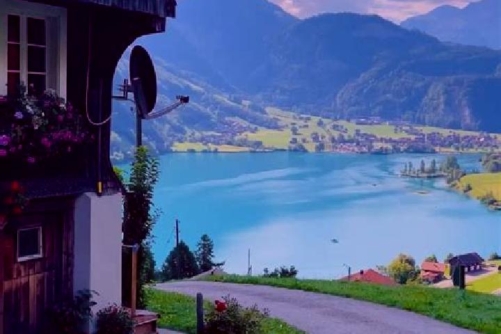 Ava, 25 — Escort in Oberburg, Switzerland