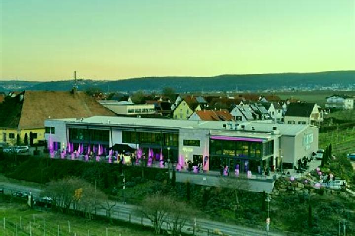 Ava, 25 — Escort in Weisenheim am Berg, Germany