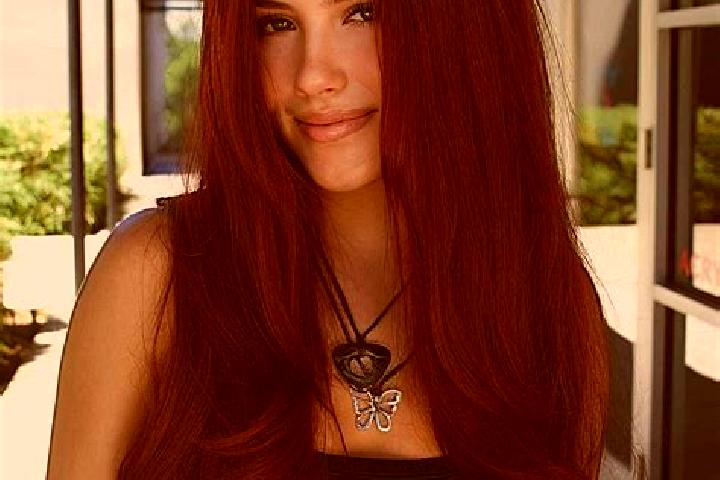 Ava, 26, a auburn brown-eyed mixed companion based in Majuro. Offering Tantra, Duos, A-Level. Available for incall and outcall, day and evening dates.