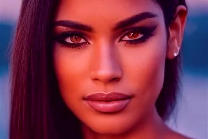 Ava, 26, a black dark-eyed latina companion based in Mianduhe. Offering Striptease, Duos, BDSM, Dinner Date. Available for incall and outcall, day and evenin...