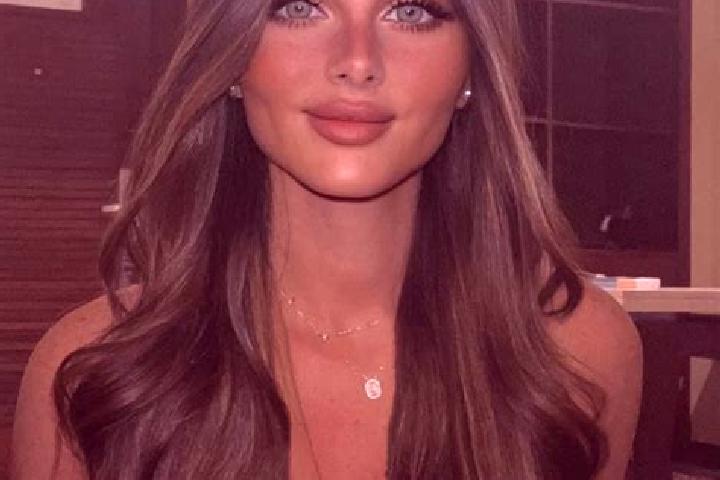 Ava, 26, a brunette dark-eyed caucasian companion based in Hoevede. Offering Deep French Kissing, Overnight, Massage, Girlfriend Experience, Duos. Available ...