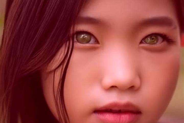 Ava, 26, a chestnut green-eyed asian companion based in Tchirozerine. Offering GFE, Striptease, Girlfriend Experience, Roleplay. Available for incall and out...
