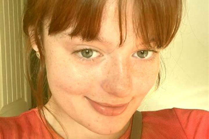 Ava, 26, a red grey-eyed european companion based in Fort Wadsworth. Offering BDSM, Roleplay, Striptease. Available for incall and outcall, overnight booking...