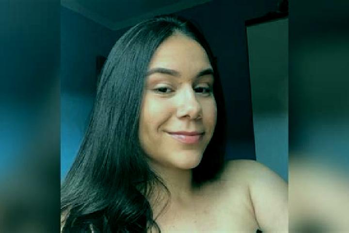 Ava, 26 — Escort in Alambari, Brazil