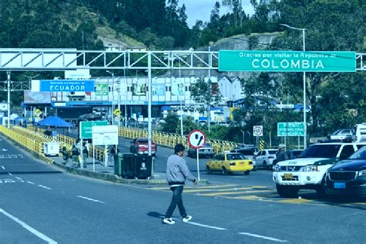 Ava, 26 — Escort in Colaisaca, Ecuador
