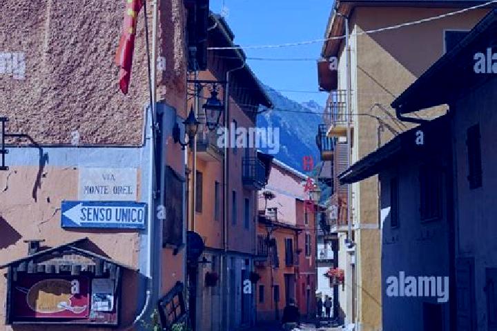 Ava, 26 — Escort in Entracque, Italy