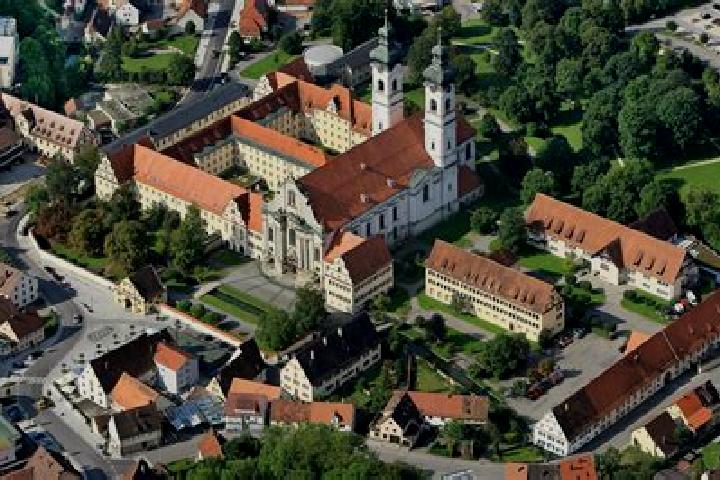 Ava, 26 — Escort in Zwiefalten, Germany