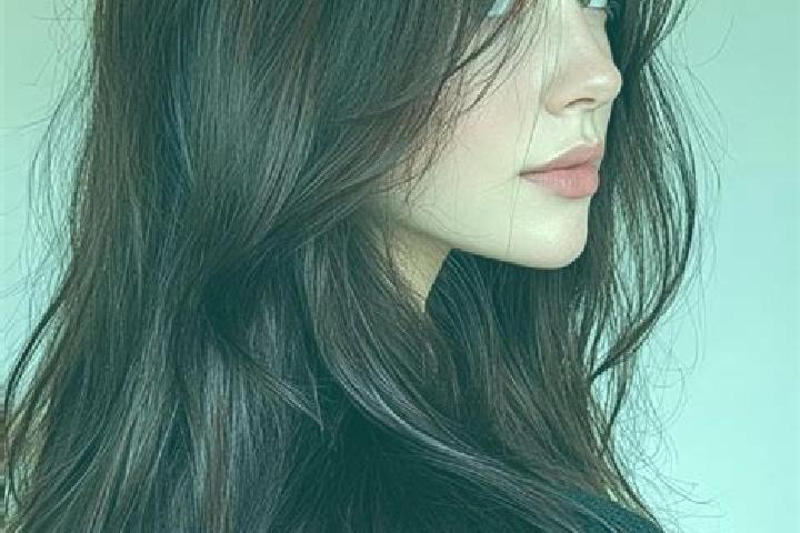 Ava, 27, a auburn brown-eyed caucasian companion based in Motta Montecorvino. Offering Erotic Massage, Girlfriend Experience. Available for incall and outcal...