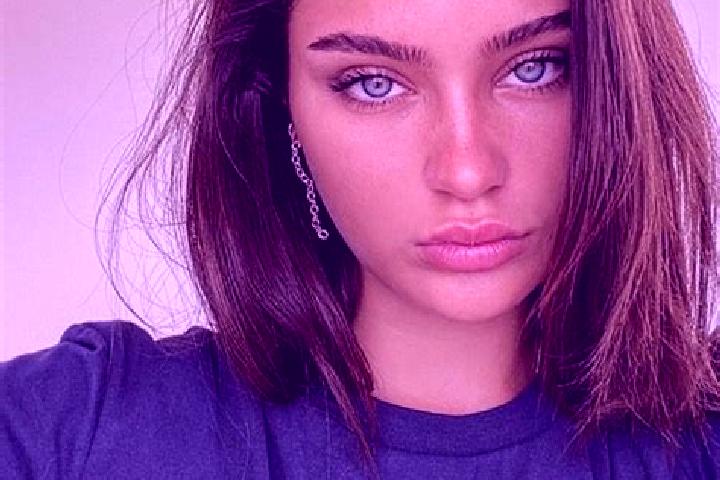 Ava, 27, a brunette amber-eyed mixed companion based in Jubilee. Offering Deep French Kissing, Party Girl, A-Level, Striptease. Available for incall and outc...