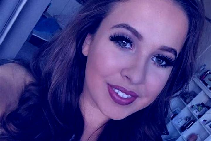 Ava, 27, a brunette grey-eyed european companion based in Cliffe. Offering Domination, Dinner Date, Party Girl, Couples. Available for incall and outcall, da...