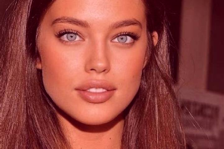 Ava, 27, a chestnut green-eyed caucasian companion based in Geldermalsen. Offering Dinner Date, Massage, CIM, A-Level, Deep French Kissing. Available for inc...
