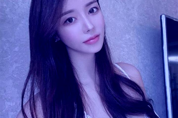 Ava, 27 — Escort in Gujangbagh, China