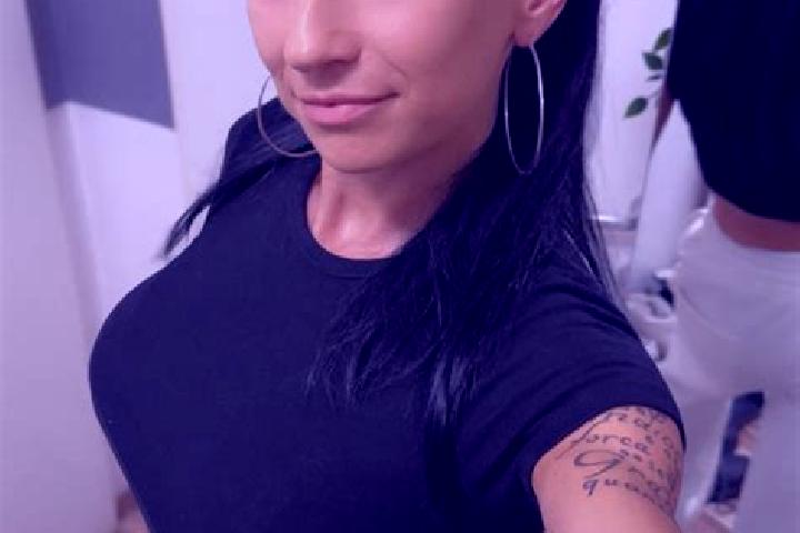 Ava, 27 — Escort in Haag, Austria