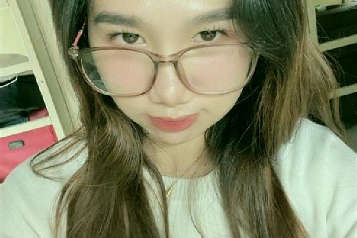 Ava, 27 — Escort in Maoyang, China
