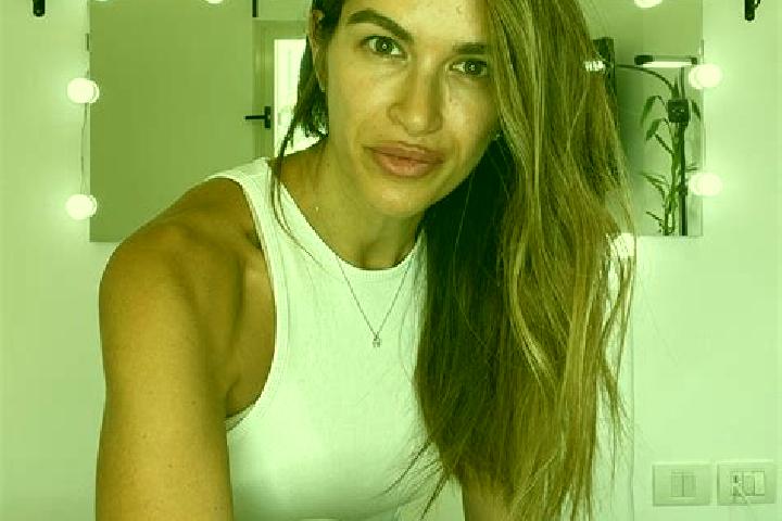 Ava, 27 — Escort in Mazkeret Batya, Israel