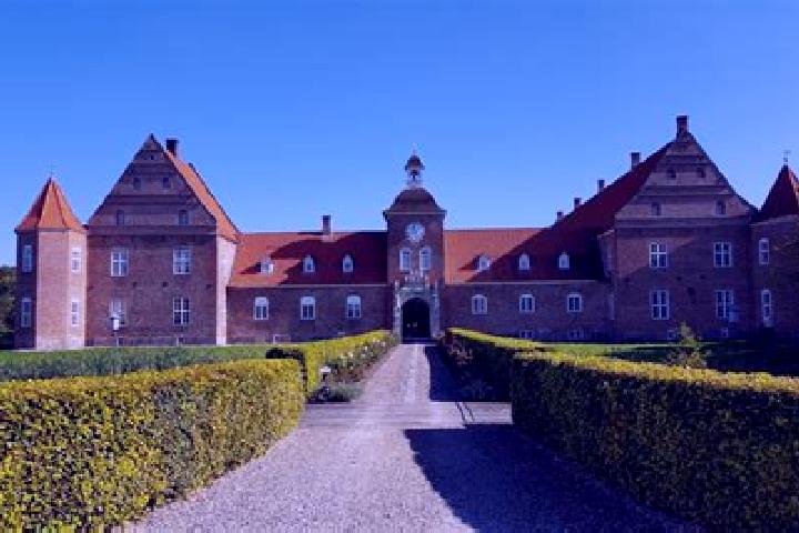 Ava, 27 — Escort in Ulstrup, Denmark