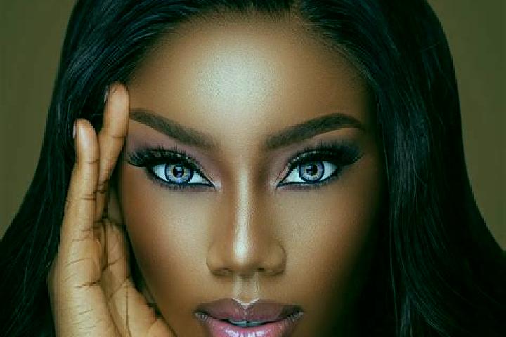 Ava, 28, a auburn blue-eyed ebony companion based in Zepce. Offering Couples, Erotic Massage, CIM, Fetish. Available for incall and outcall, day and evening ...