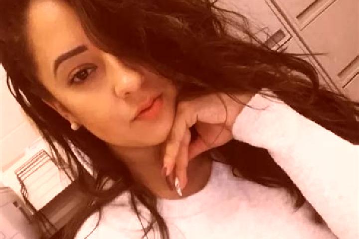 Ava, 28, a auburn dark-eyed latina companion based in Whitesboro. Offering BDSM, A-Level. Available for incall and outcall, overnight bookings available.