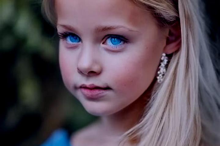 Ava, 28, a blonde blue-eyed middle eastern companion based in San Nicolas. Offering Overnight, Striptease, Roleplay. Available for incall and outcall, overni...