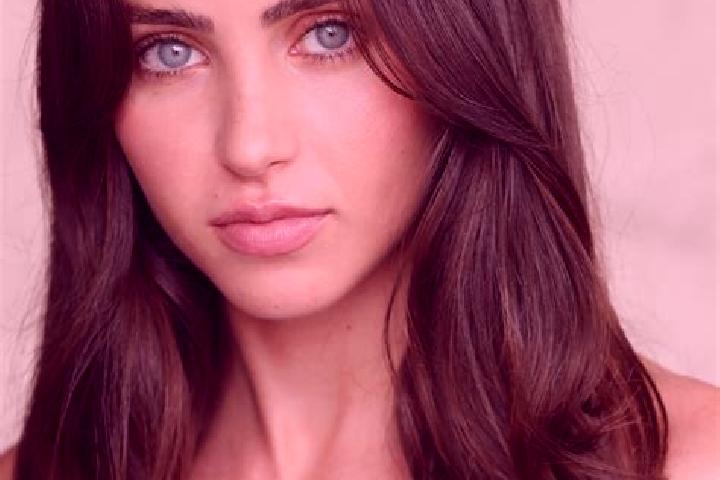 Ava, 28, a brunette grey-eyed mixed companion based in Bysice. Offering CIM, Striptease, Couples. Available for incall and outcall, overnight bookings availa...